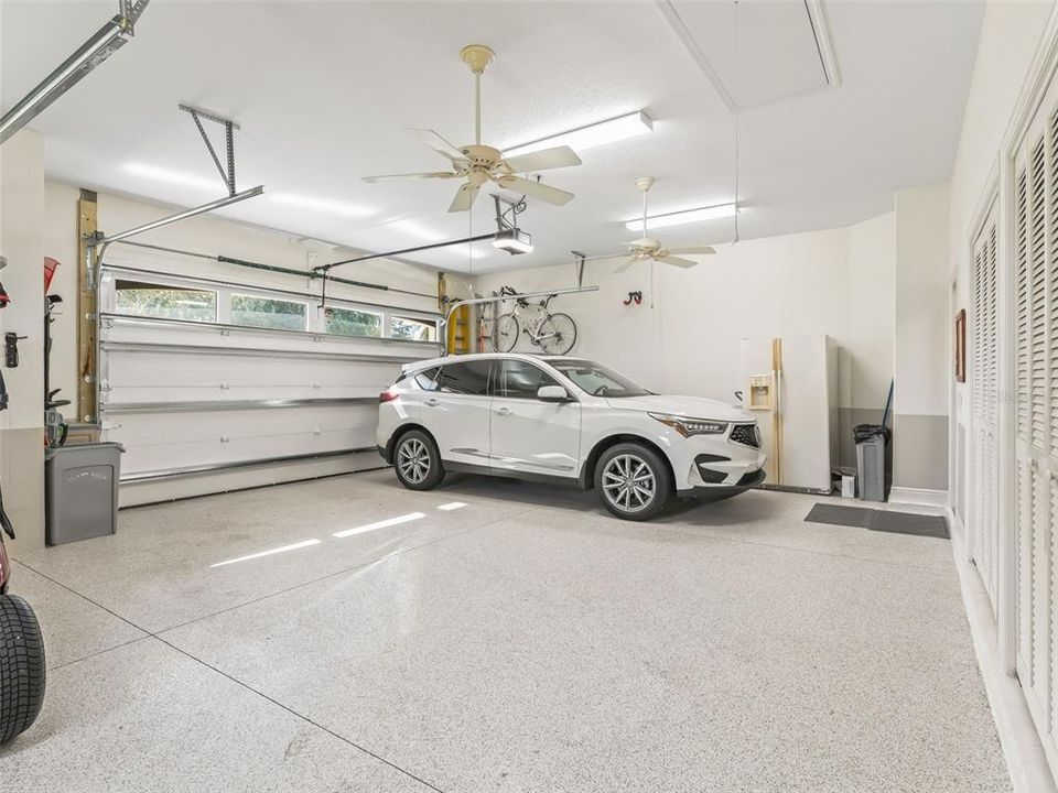 For Sale: $1,425,000 (3 beds, 2 baths, 2581 Square Feet)
