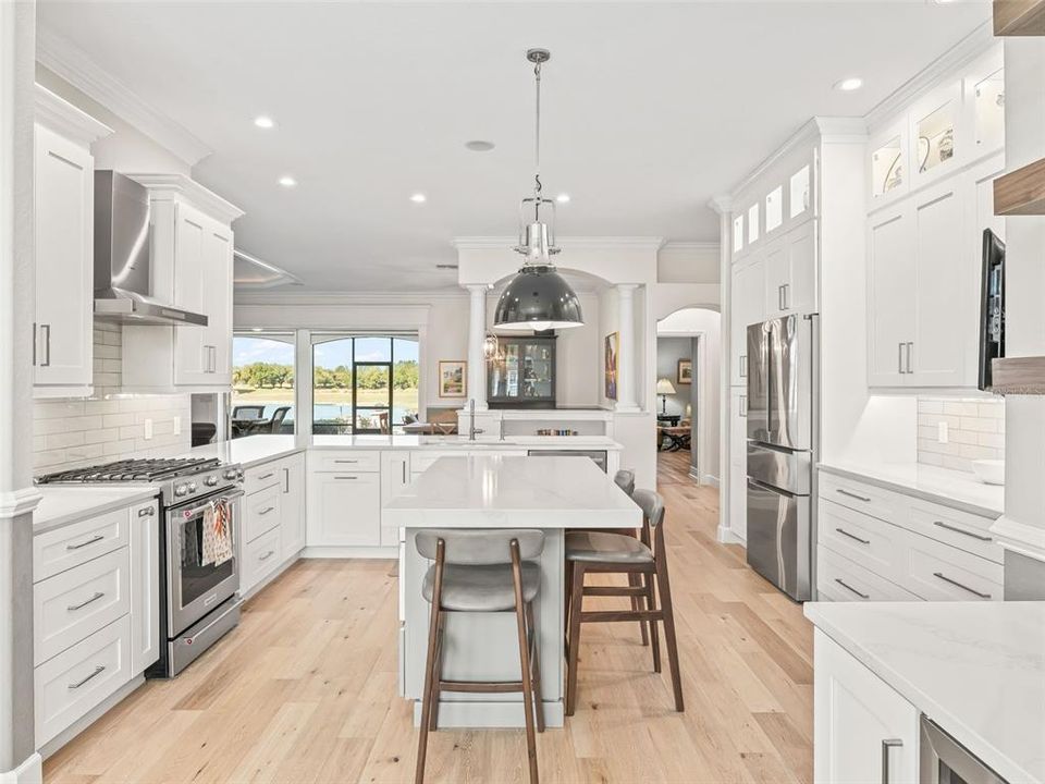 For Sale: $1,425,000 (3 beds, 2 baths, 2581 Square Feet)
