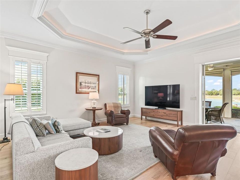 For Sale: $1,425,000 (3 beds, 2 baths, 2581 Square Feet)