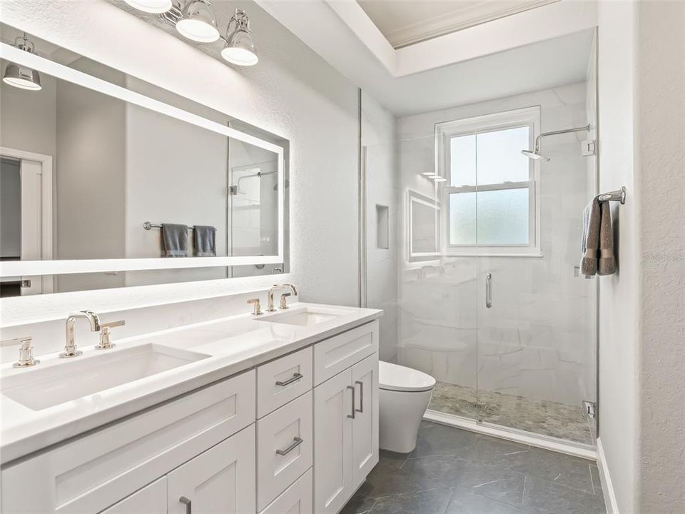 For Sale: $1,425,000 (3 beds, 2 baths, 2581 Square Feet)