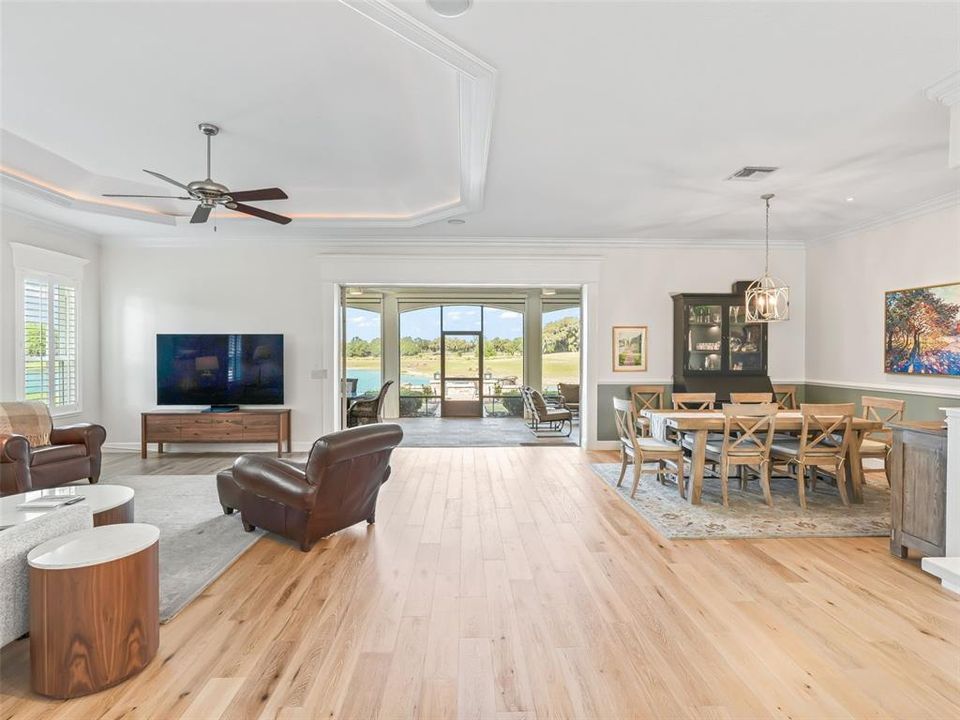 For Sale: $1,425,000 (3 beds, 2 baths, 2581 Square Feet)