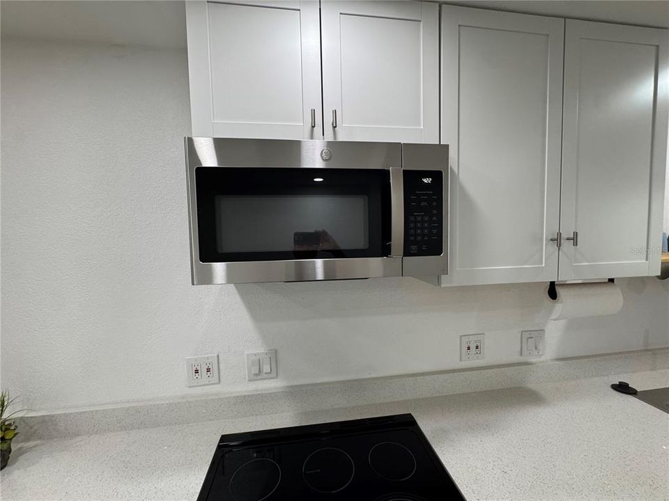 For Sale: $125,000 (2 beds, 1 baths, 960 Square Feet)