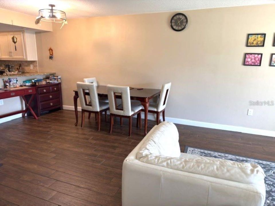 En Renta: $1,795 (2 camas, 2 baños, 1094 Pies cuadrados)