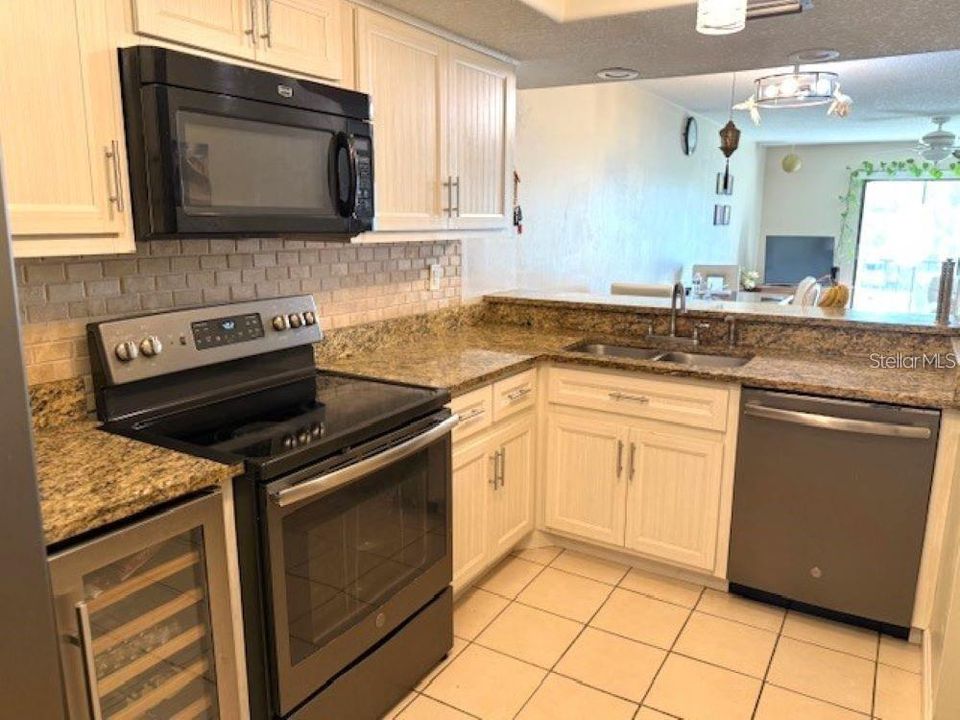 En Renta: $1,795 (2 camas, 2 baños, 1094 Pies cuadrados)