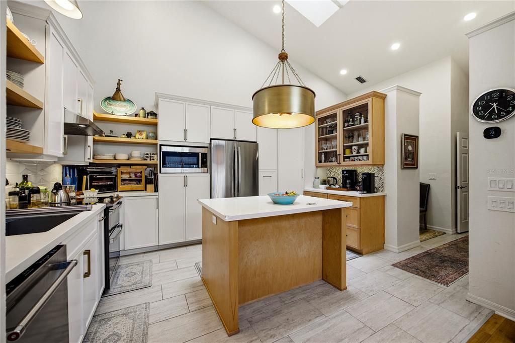 En Venta: $249,900 (3 camas, 2 baños, 1450 Pies cuadrados)