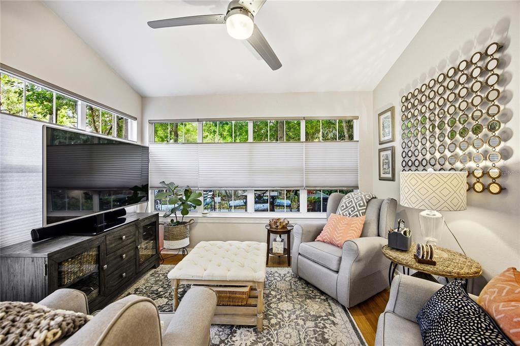 En Venta: $249,900 (3 camas, 2 baños, 1450 Pies cuadrados)