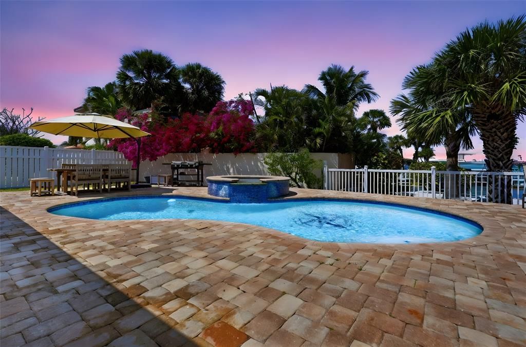 En Venta: $1,550,000 (3 camas, 2 baños, 1953 Pies cuadrados)