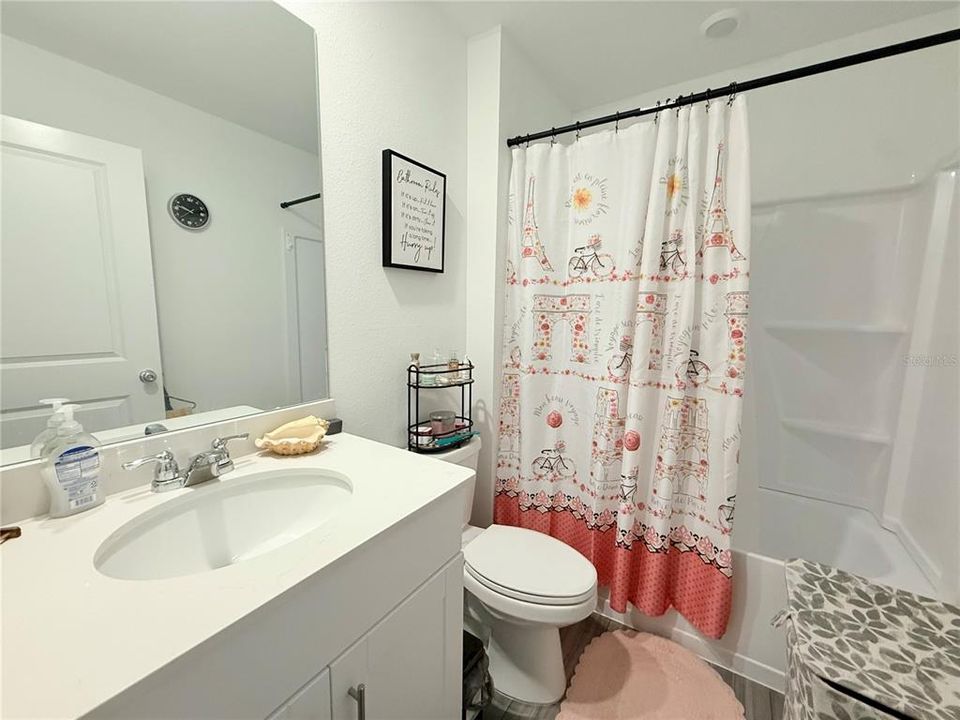 Activo con contrato: $228,000 (3 camas, 2 baños, 1264 Pies cuadrados)