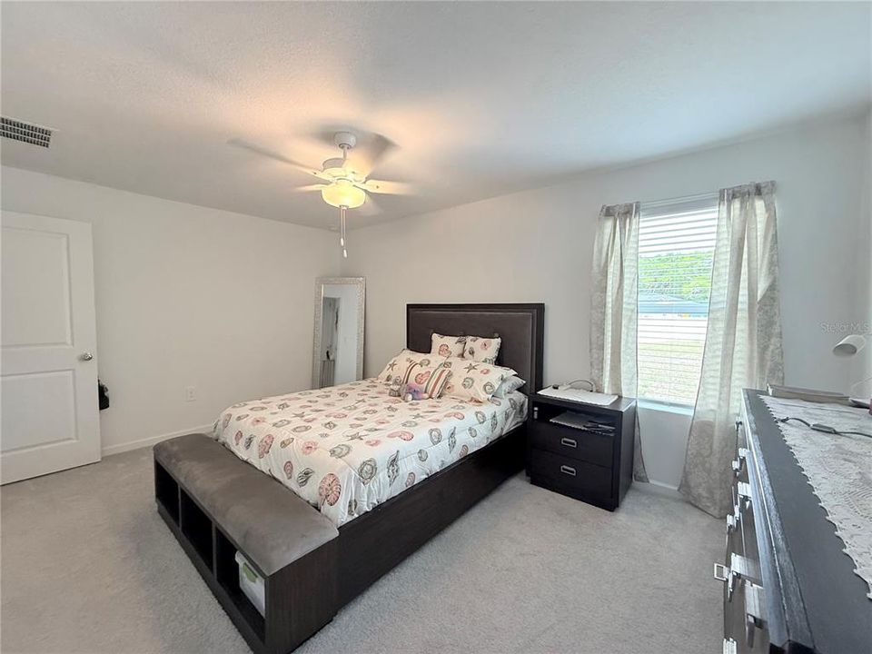 Activo con contrato: $228,000 (3 camas, 2 baños, 1264 Pies cuadrados)