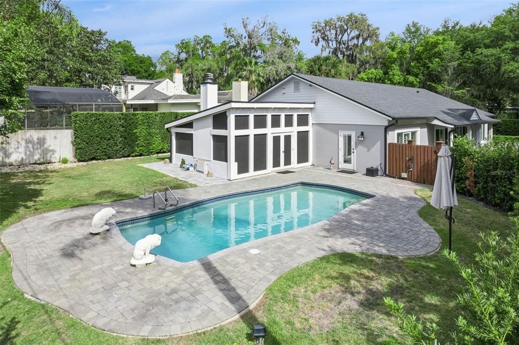 For Sale: $1,699,000 (3 beds, 3 baths, 2488 Square Feet)
