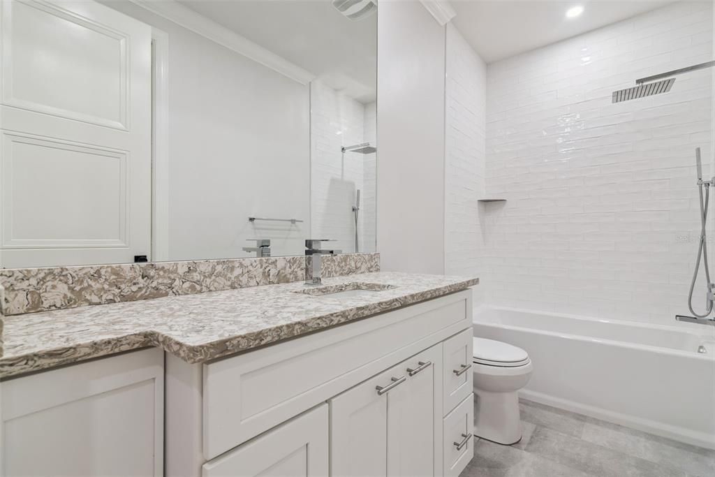 For Sale: $1,699,000 (3 beds, 3 baths, 2488 Square Feet)