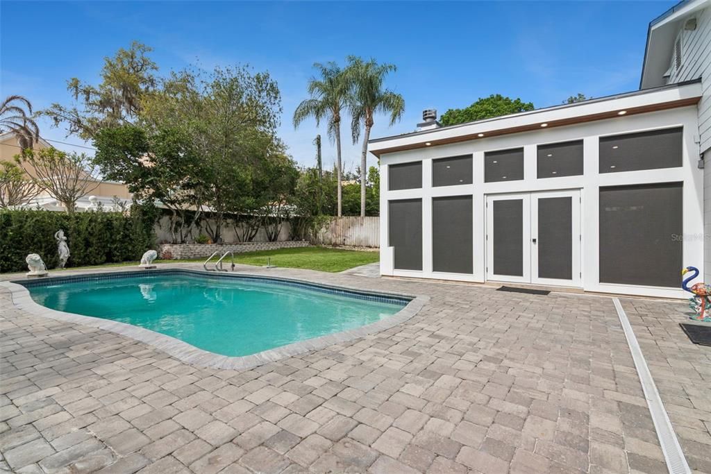 For Sale: $1,699,000 (3 beds, 3 baths, 2488 Square Feet)