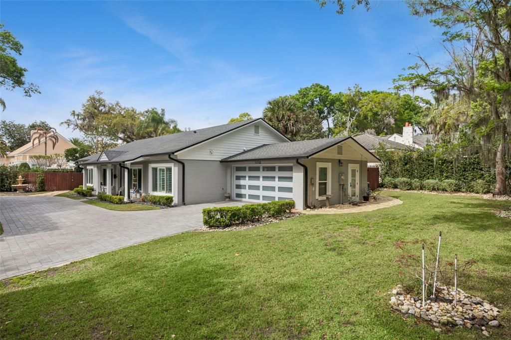 For Sale: $1,699,000 (3 beds, 3 baths, 2488 Square Feet)