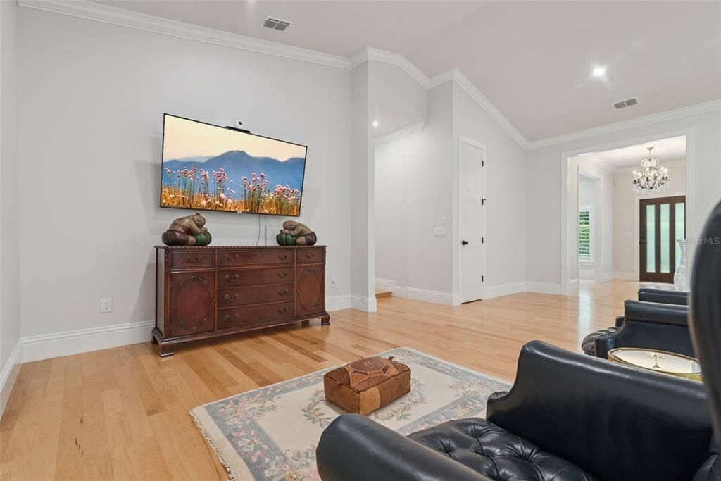 For Sale: $1,699,000 (3 beds, 3 baths, 2488 Square Feet)