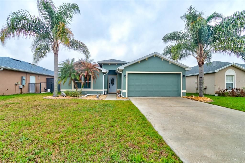 Active With Contract: $339,000 (3 beds, 2 baths, 1471 Square Feet)