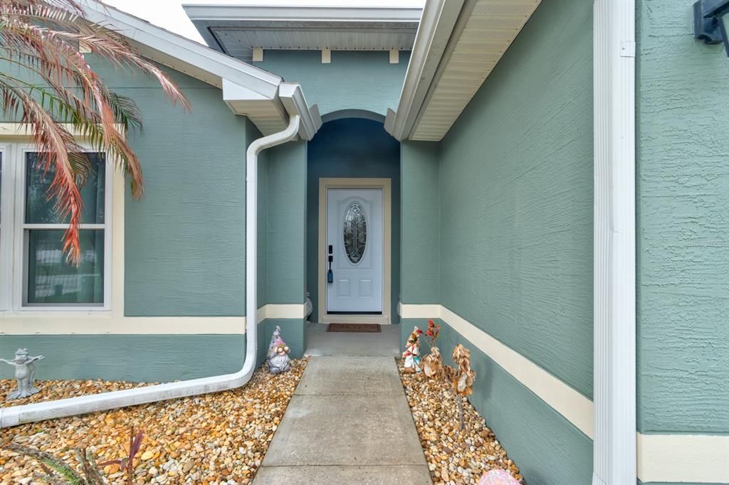 Active With Contract: $339,000 (3 beds, 2 baths, 1471 Square Feet)