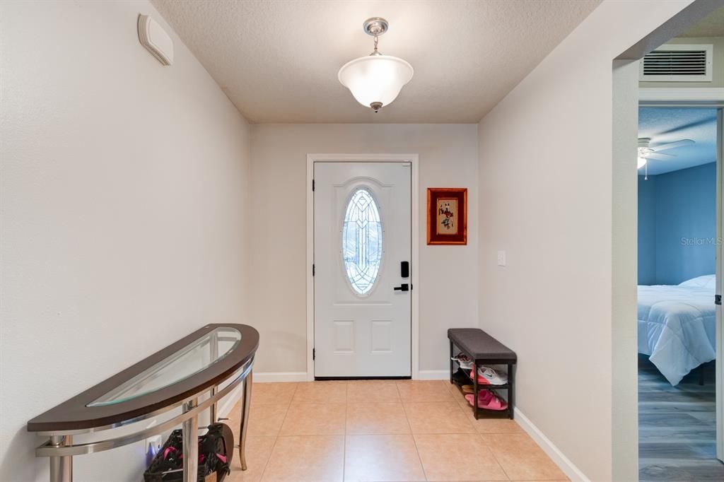 Active With Contract: $339,000 (3 beds, 2 baths, 1471 Square Feet)