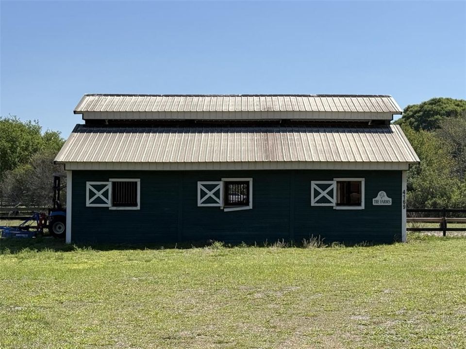 For Sale: $998,000 (1.07 acres)