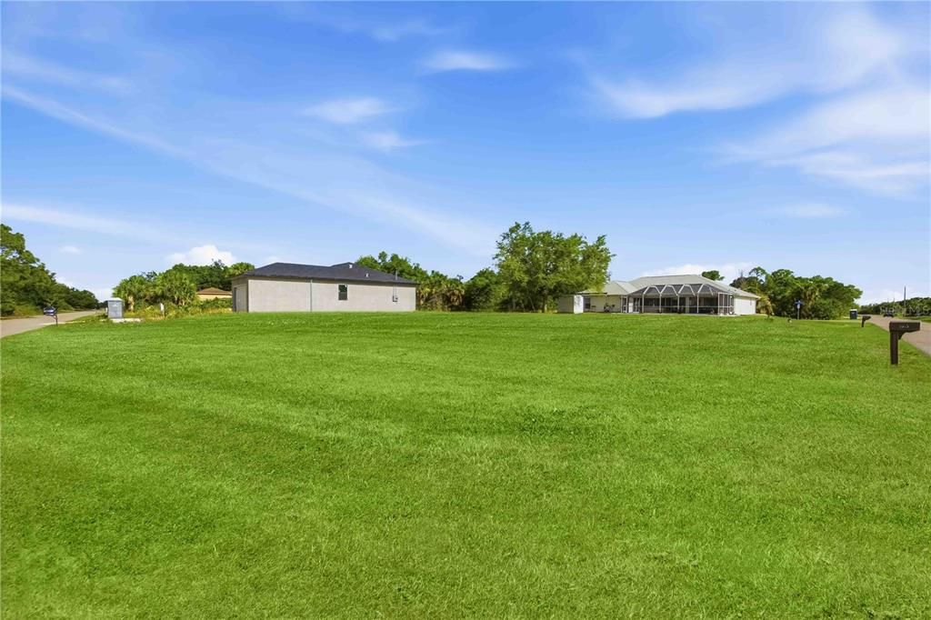 En Venta: $33,000 (0.27 acres)