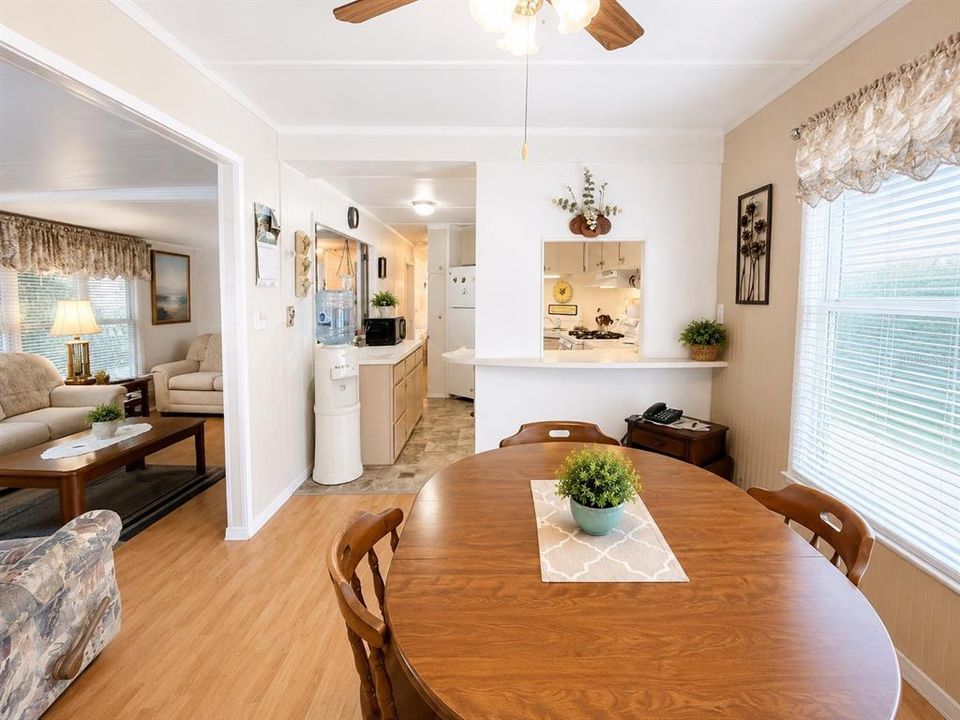 Activo con contrato: $115,000 (2 camas, 1 baños, 929 Pies cuadrados)