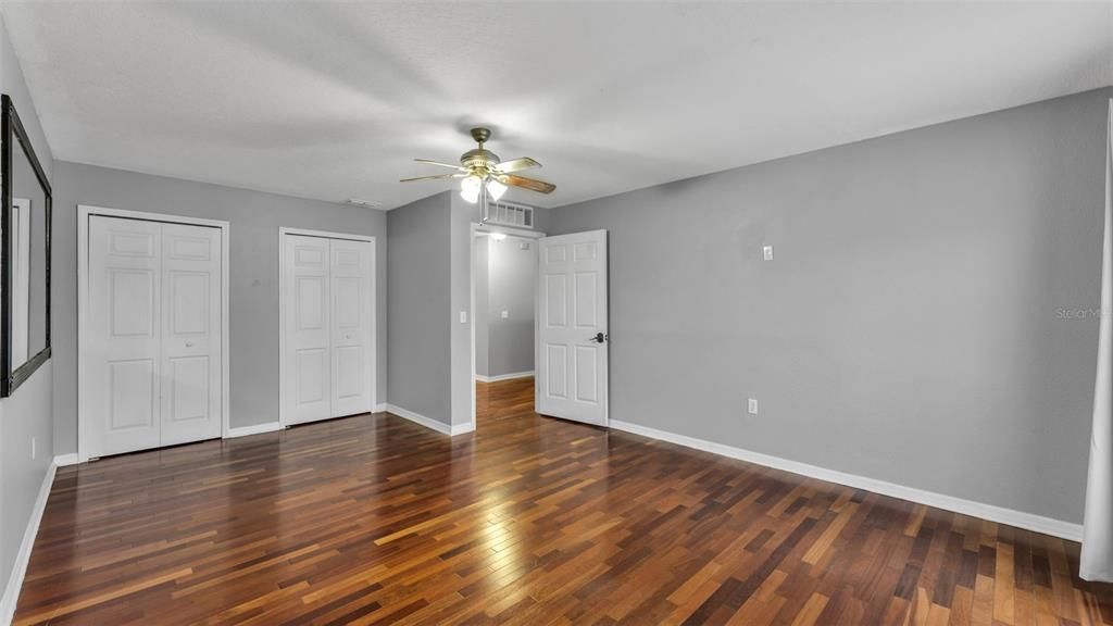 Active With Contract: $569,000 (7 beds, 4 baths, 3988 Square Feet)