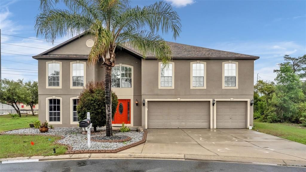 Active With Contract: $569,000 (7 beds, 4 baths, 3988 Square Feet)