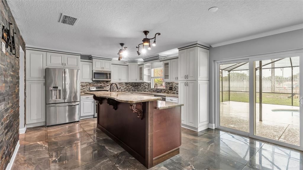 Active With Contract: $569,000 (7 beds, 4 baths, 3988 Square Feet)