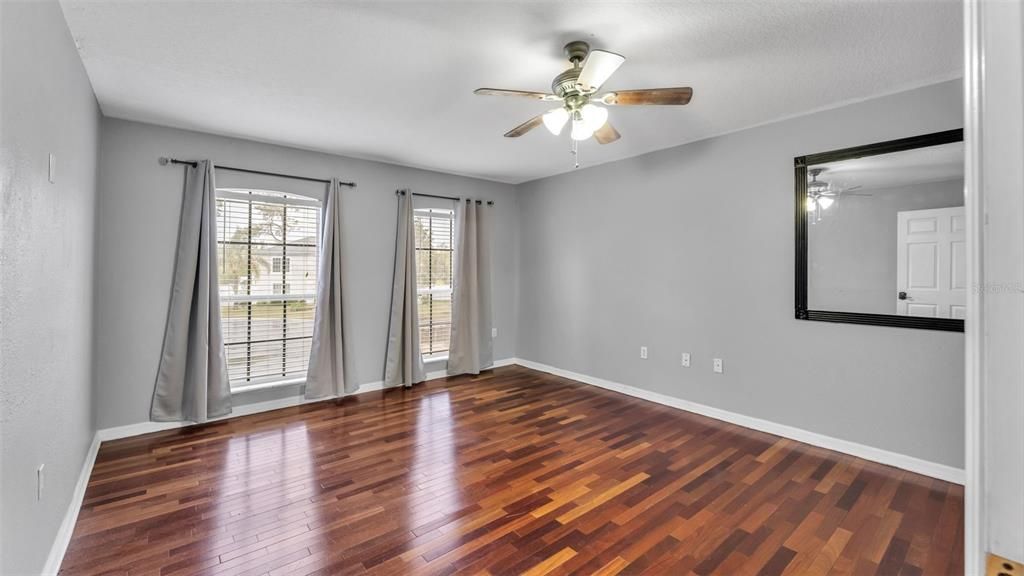 Active With Contract: $569,000 (7 beds, 4 baths, 3988 Square Feet)