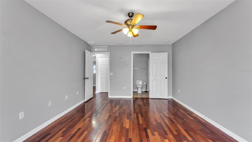 Active With Contract: $569,000 (7 beds, 4 baths, 3988 Square Feet)