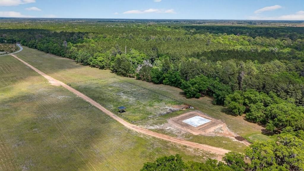 На продажу: $475,000 (10.50 acres)