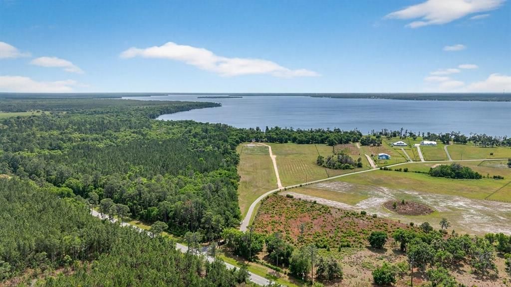 На продажу: $475,000 (10.50 acres)