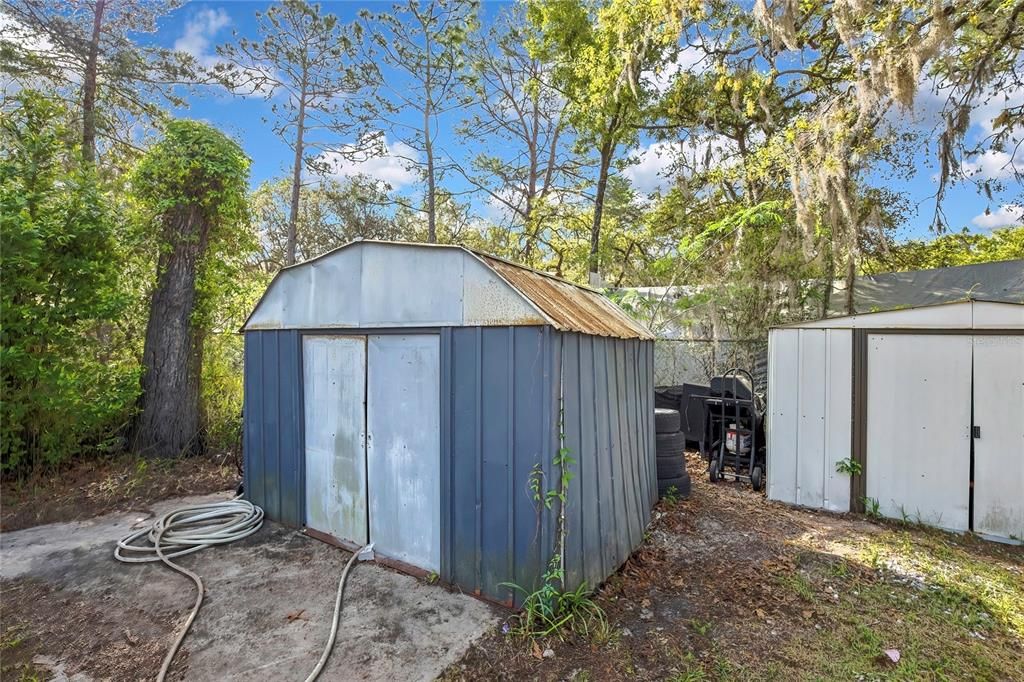 For Sale: $299,900 (3 beds, 3 baths, 2432 Square Feet)