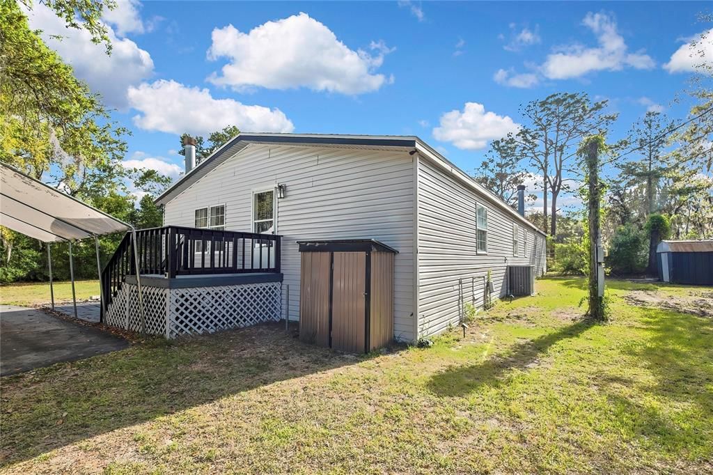 For Sale: $299,900 (3 beds, 3 baths, 2432 Square Feet)