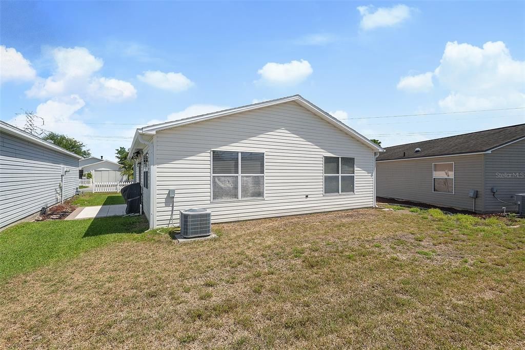 Active With Contract: $199,500 (1 beds, 1 baths, 799 Square Feet)