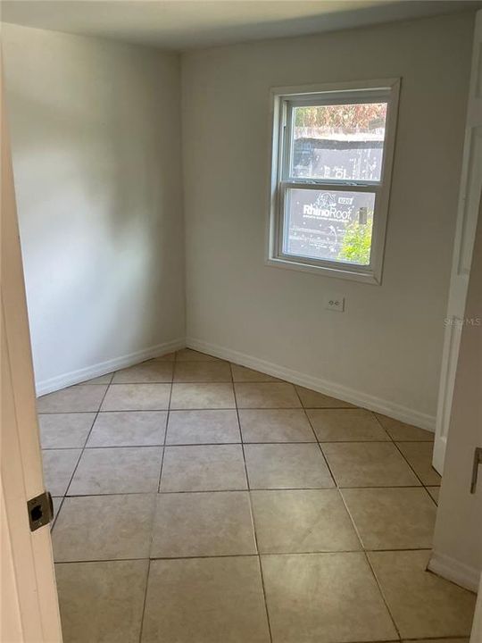 В аренду: $1,800 (3 спален, 2 ванн, 1042 Квадратных фут)