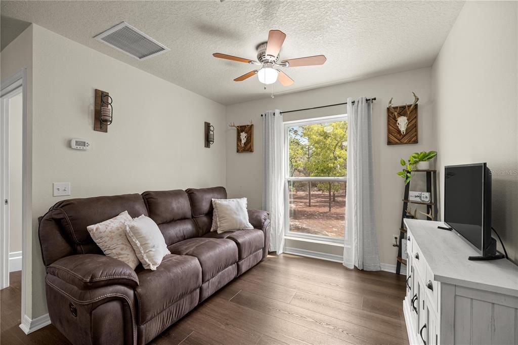 Active With Contract: $515,000 (2 beds, 2 baths, 800 Square Feet)