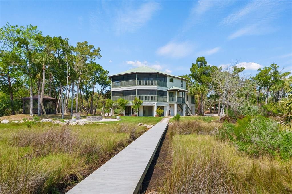 For Sale: $1,278,000 (5 beds, 4 baths, 2988 Square Feet)