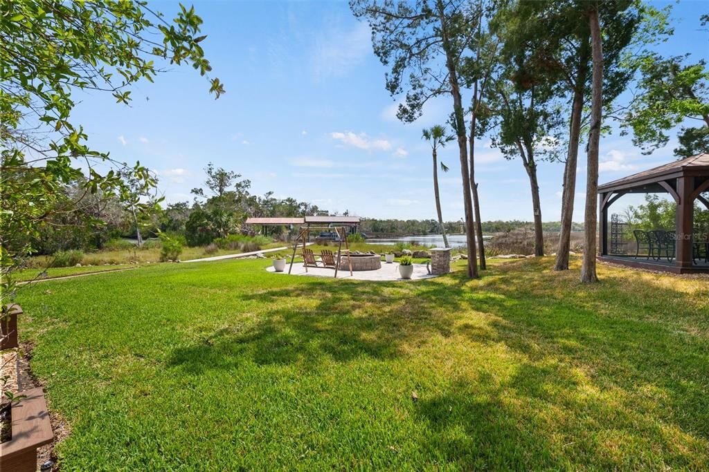 For Sale: $1,278,000 (5 beds, 4 baths, 2988 Square Feet)
