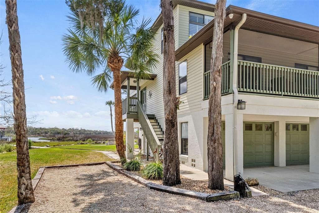 For Sale: $1,278,000 (5 beds, 4 baths, 2988 Square Feet)