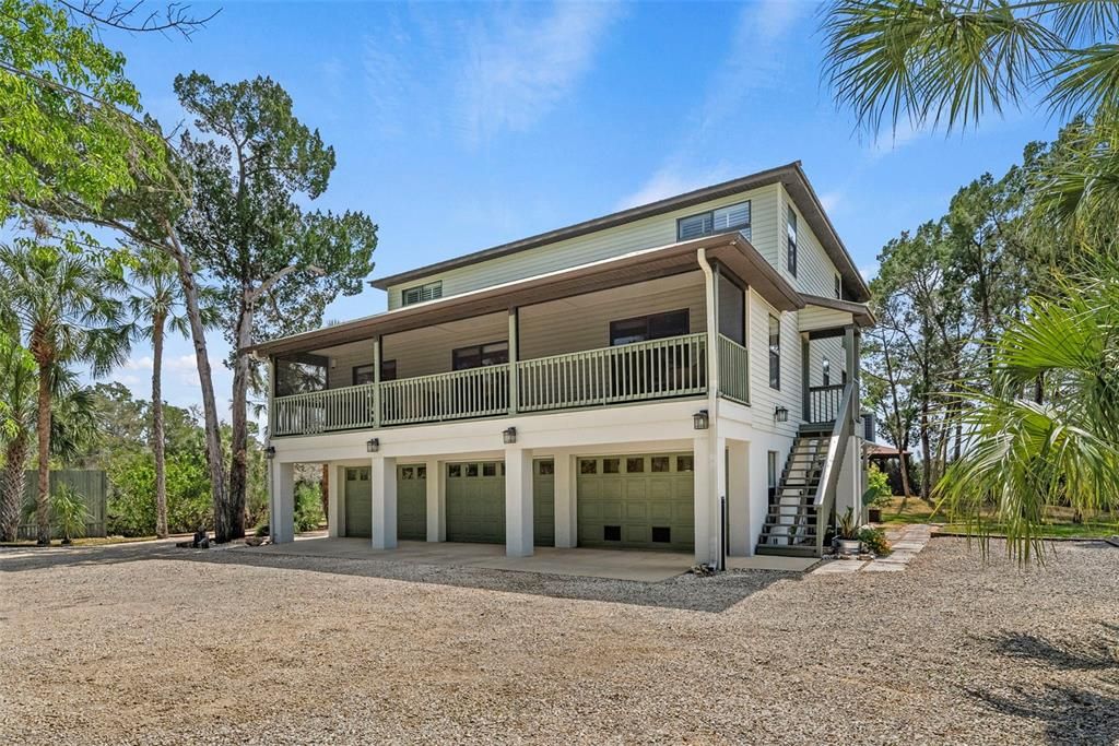 For Sale: $1,278,000 (5 beds, 4 baths, 2988 Square Feet)
