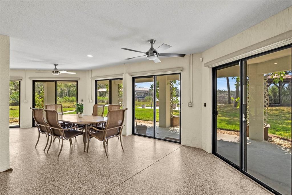For Sale: $1,278,000 (5 beds, 4 baths, 2988 Square Feet)