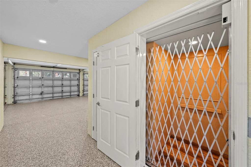 For Sale: $1,278,000 (5 beds, 4 baths, 2988 Square Feet)