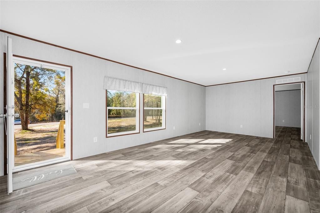 En Venta: $219,900 (3 camas, 2 baños, 1456 Pies cuadrados)