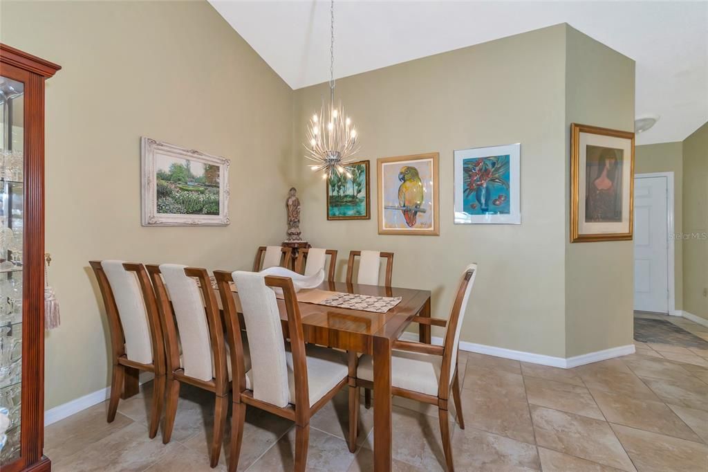 Activo con contrato: $339,900 (2 camas, 2 baños, 1334 Pies cuadrados)