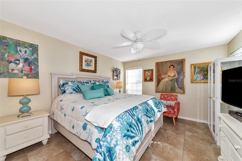 Activo con contrato: $339,900 (2 camas, 2 baños, 1334 Pies cuadrados)