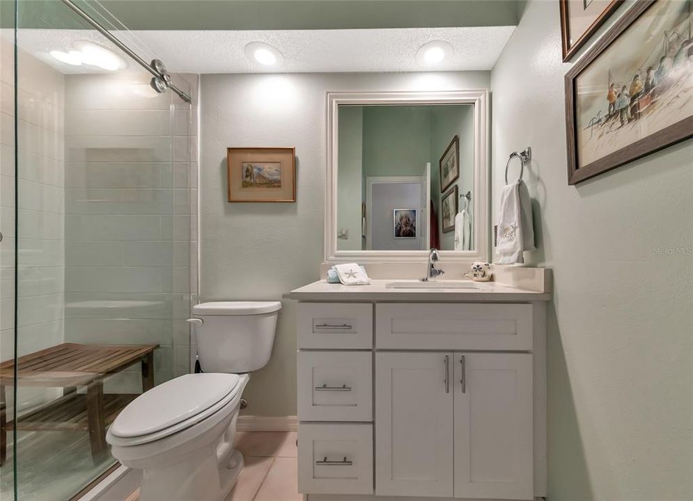 Activo con contrato: $339,900 (2 camas, 2 baños, 1334 Pies cuadrados)