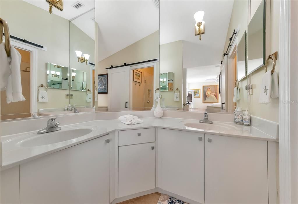 Activo con contrato: $339,900 (2 camas, 2 baños, 1334 Pies cuadrados)
