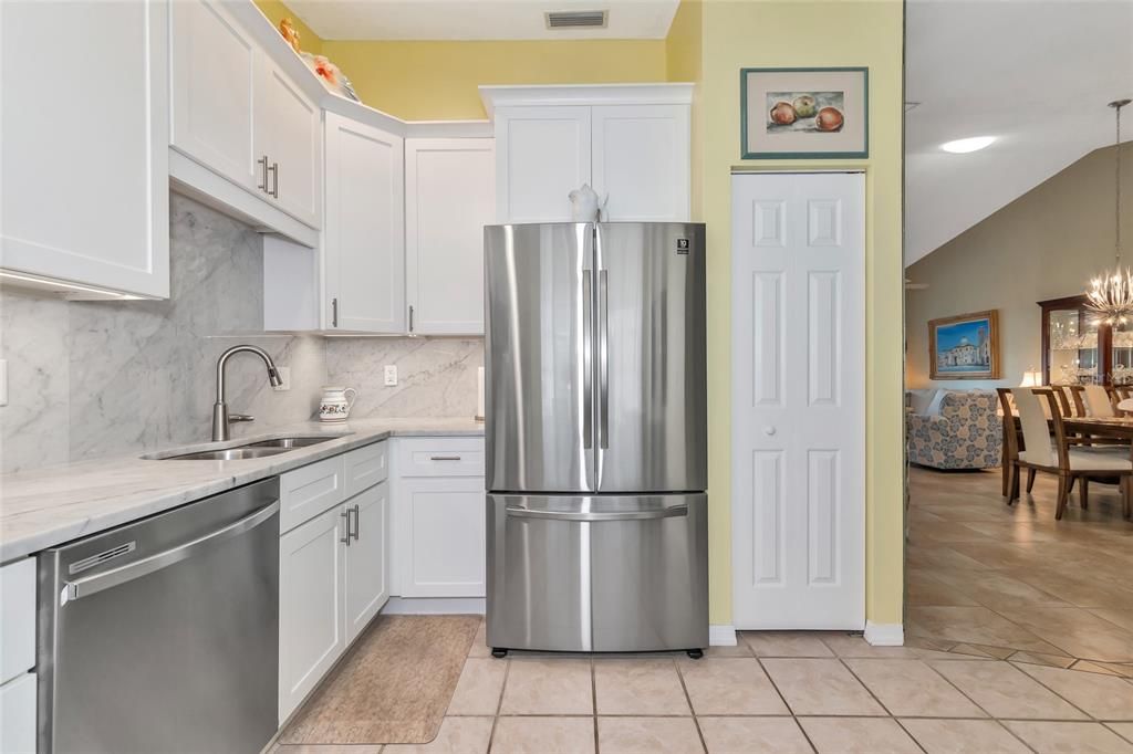 Activo con contrato: $339,900 (2 camas, 2 baños, 1334 Pies cuadrados)