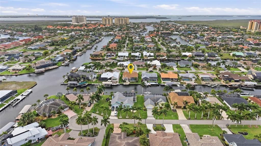 На продажу: $899,000 (3 спален, 2 ванн, 2674 Квадратных фут)