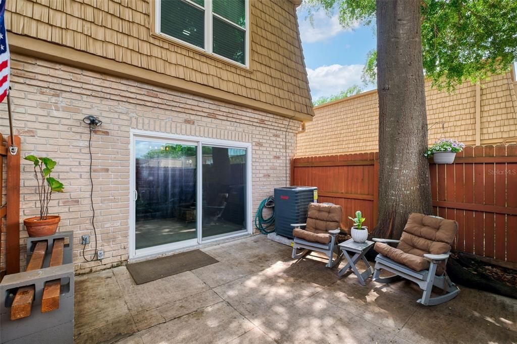 Active With Contract: $225,000 (2 beds, 1 baths, 1266 Square Feet)